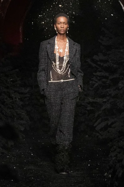 Look 20